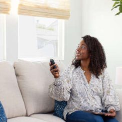 woven-wood-shades-living-room-smart-home-remote-signature-series--1-300x300